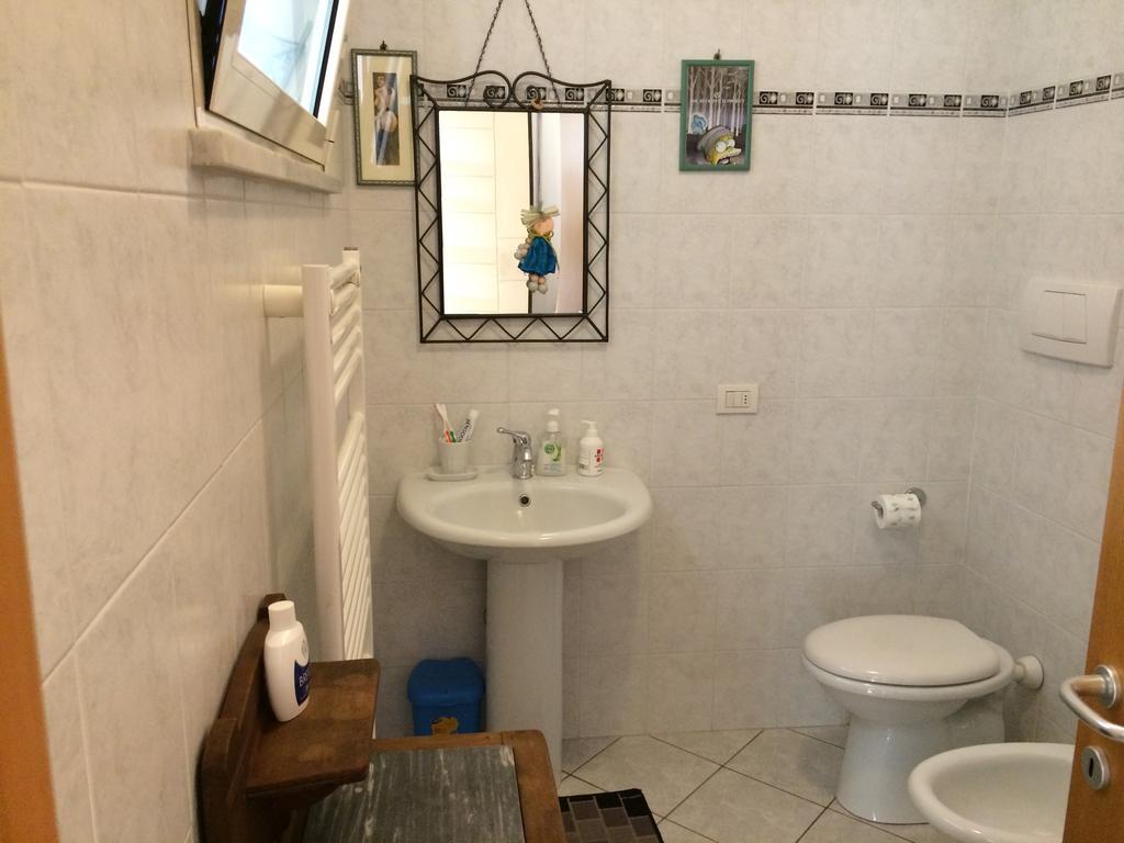 הוילה סניגליה Casa Vacanze "Marina Vecchia" מראה חיצוני תמונה